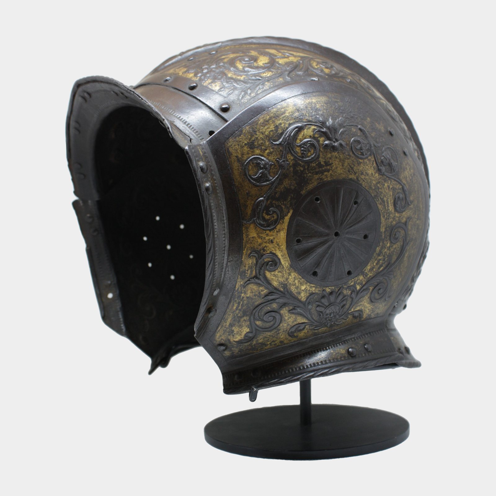Casque d'apparat