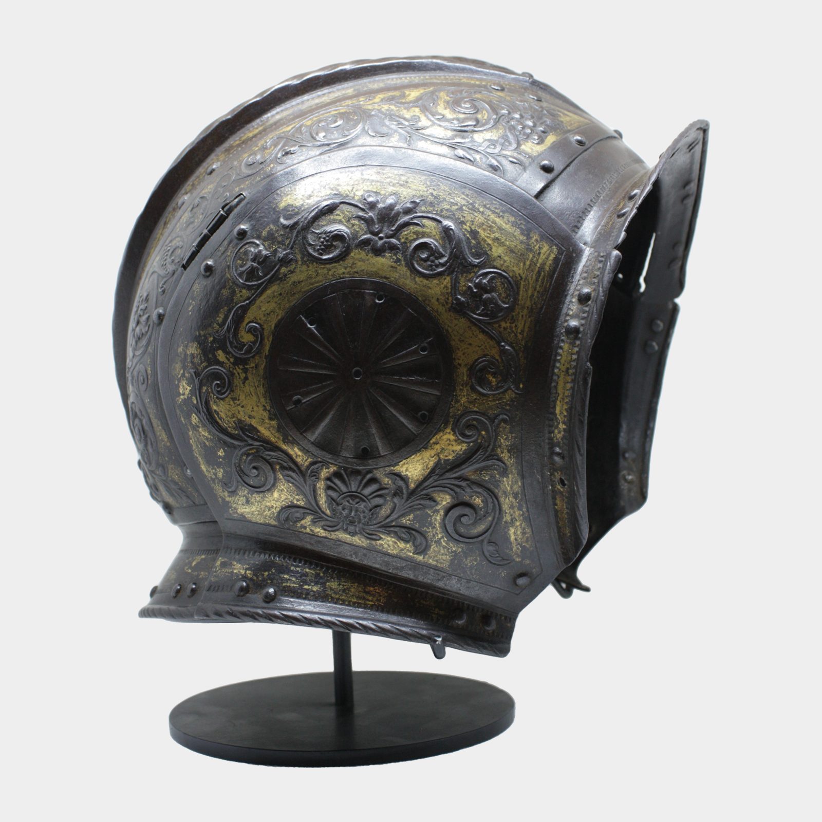 Casque d'apparat